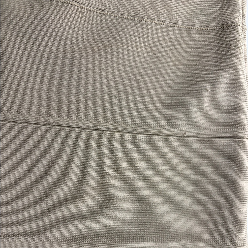 BCBGMAXAZRIA Simone Pull-On Bandage Skirt,small - Picture 6 of 11